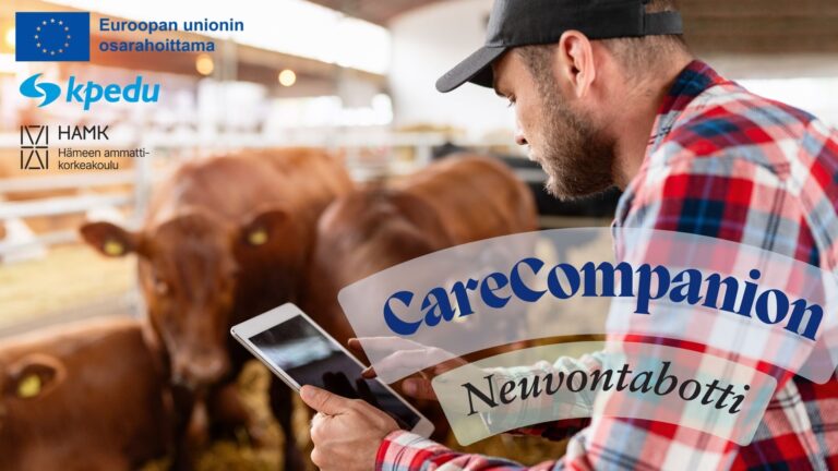 Maatilalla henkilö käyttää tablettia nautojen lähellä. Kuvassa ovat myös EU:n, Kpedun ja HAMKin logot sekä teksti “CareCompanion Neuvontabotti”